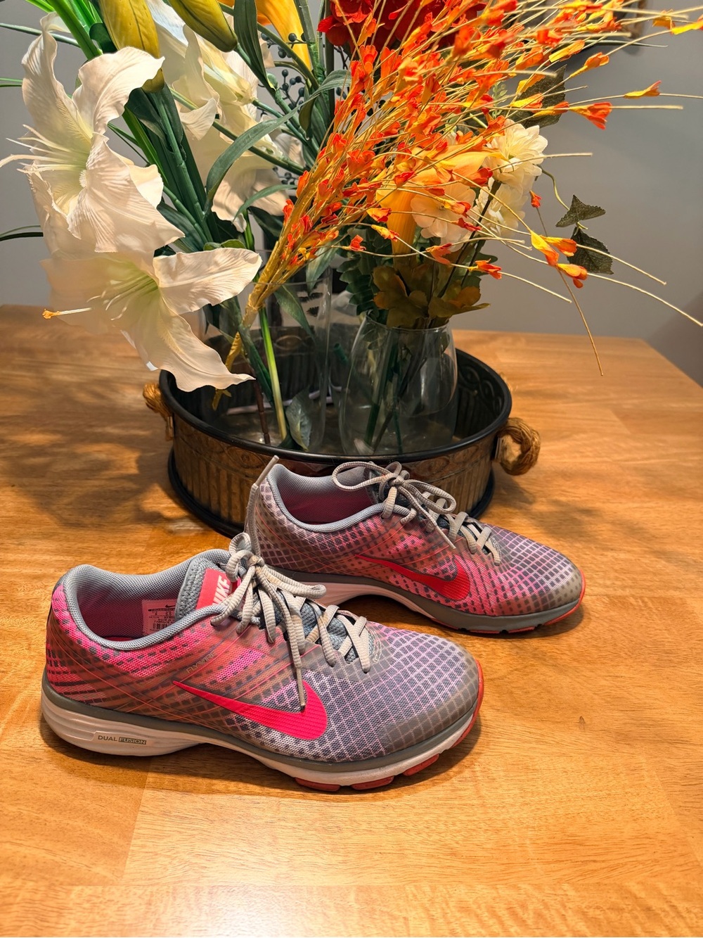 Nike Women's Gray and Pink Running Shoes